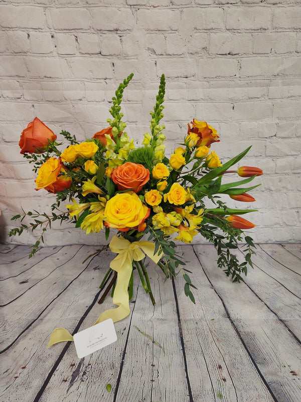 SPRING SUNSHINE BOUQUET - Blooms of Paradise