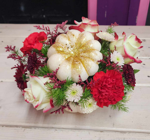 White Pumping Bouquet - Blooms of Paradise Cambridge